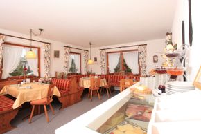 Gästestube mit Walserfrühstück