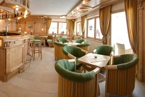 gemütliche Hotelbar