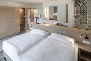 MATTEO CLEVER Doppelzimmer