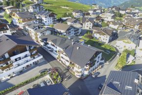 Vogelansicht Hotel Toalstock Fiss