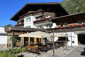 Pension in Natur mit Terasse