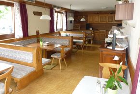 Speisesaal Pension zu Hause
