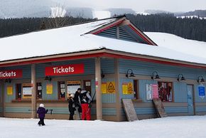 Information about the ski resort Nakiska Ski Resort