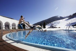 From the cold ski slope into the hot water!