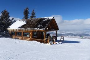 On mountain eaterie Snowshoe Tommys