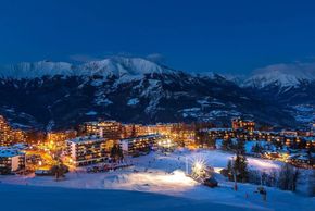 The ski resort is located between Grenoble and Nice.