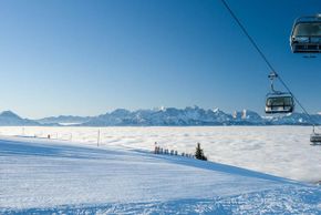 Here you get a great view of the surrounding mountains.