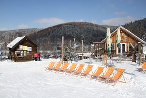 Take a well deserved break at the ski bar.