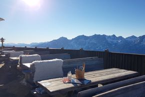 On the terrace of the panorama restaurant Steinermandl you have a great view.