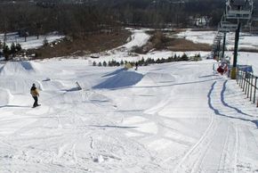 Information about the ski resort Pine Knob Ski Resort