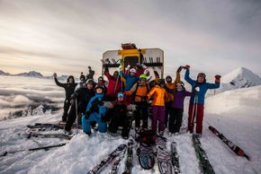 You always wanted to go cat skiing? Take your chance in Revelstoke to explore the ski resort, inhale super fresh air, and have fantastic views.