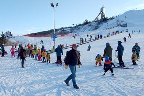 Anfänger kommen im Skigebiet Winsport mit den großzügigen Anfängerbereich voll auf ihre Kosten.