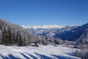 Hochebene Brambrüesch mit Skilift