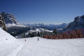 Viele breite Pisten warten auf die Wintersportler in Civetta.