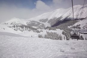 Wunderschöner Blick vom Lenawee Mountain Lift auf Arapahoe Basin!