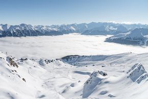 Über den Wolken Skifahren kannst du auf der Schlossalm.