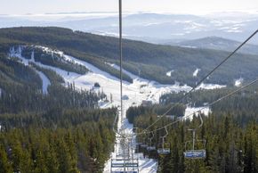 Mit dem Eagle Chair geht es zum höchsten Punkt des Skigebiets auf 2.123 Metern.