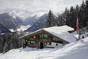 Knapp 200 Meter unterhalb der Mittelstation liegt die Bergeralm-Hütte