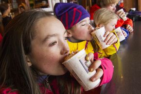 In Big White wird man kulinarisch von A bis Z verwöhnt. Ob hausgemachte Suppen, leckere Sandwiches, Kaffee, Tee oder heiße Schokolade - hier findest du immer genau das, worauf du Lust hast.