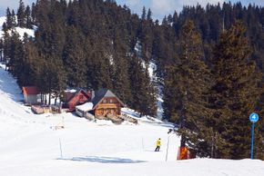 Urige Hütten laden zum Einkehrschwung ein.