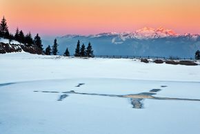 Wanderwege, Loipen und Skitouren bieten herrliche Ausblicke vom Golte Plateau.