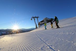 Beim Skikeriki bist du vor allen anderen auf der Piste.