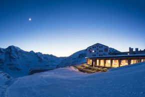 Am Panoramarestaurand Bellavista erwarten dich regionale Köstlichkeiten.