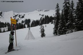 Tipi-Erlebnispark an der Abfahrt 13!