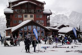 Das Purgy's direkt an der Talstation des Purgatory Village Express Sessellifts!