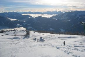 Toller Blick von den Pisten Richtung Weißensee und zu den Gailtaler und Karnischen Alpen.