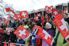 Tausende Zuschauer pilgern jedes Jahr zum Weltcup der Skispringer nach Engelberg.