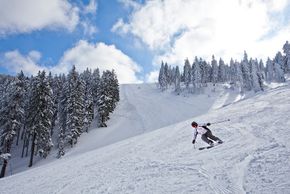 Das Skigebiet Kope in Ostslowenien bietet acht Pistenkilometer, die hauptsächlich zur leichten bis mittelschweren Kategorie gehören.