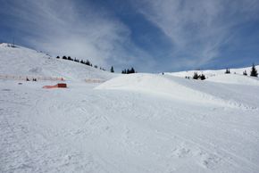 Der Snowpark von Kitzbühel bietet Lines mit unterschiedlicher Schwierigkeit