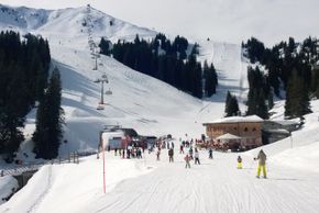 Die Hütten sind gut über das Skigebiet verteilt