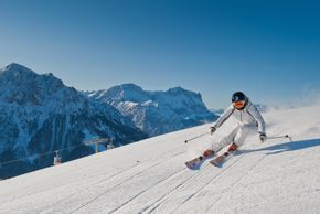 Perfekte Pisten und einmalige Dolomitenblicke erwarten dich am Kronplatz.