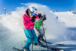 500 Schneekanonen sorgen dafür, dass alle Pisten beschneit werden können.