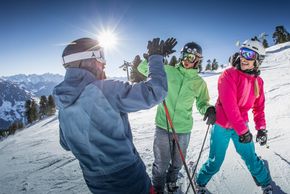 Frisch gestärkt geht es nach der Mittagspause zurück auf die Piste.