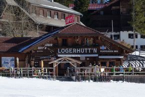 Die Lögerhütt'n ist ebenfalls ein beliebter Treffpunkt