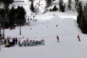 Blick auf die Kicker im Funpark am Eagle's Rest Sessellift!