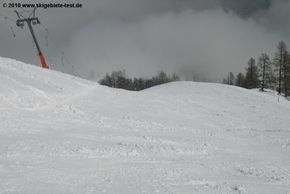 Unsere Empfehlung für Profis in Ovronnaz: Die ziemlich steile, schwarze Piste Nummer 8.