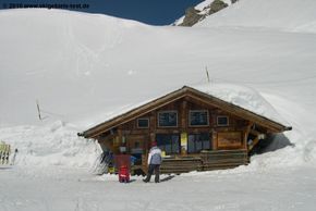 Nicht immer geöffnet: Die kleine Berghütte an der Bergstation der Piste 7.