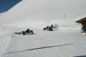 Das Skigebiet ist nach Süden ausgerichtet. Die Sonne lässt sich also besonders schön geniessen.