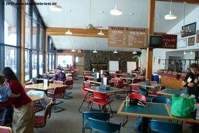 Selbstbedienungsrestaurant an der Talstation Loveland Valley