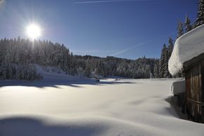 Im Winter kann in Leutasch schon mal ein halber Meter Schnee im Tal liegen.