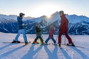 Familien können im ganzen Skigebiet einiges erleben.