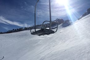 Sollte mit kleinen Kindern gemieden werden: Chair 23 ohne Sicherheitsbügel.