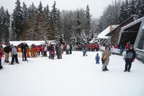 1,6 Pistenkilometer stehen zum Skifahren und Snowboarden zur Verfügung.