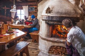 Zahlreiche Hütte laden zum gemütlichen Einkehrschwung ein.