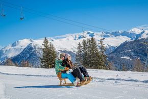 Zurück nach Davos Platz kannst du über die 2,8 Kilometer lange Schlittelbahn fahren.