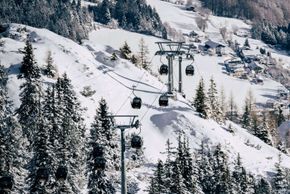 Kreuzjochbahn 6er Gondelbahn von der Talstation bis zur Bergstation Kreuzjoch